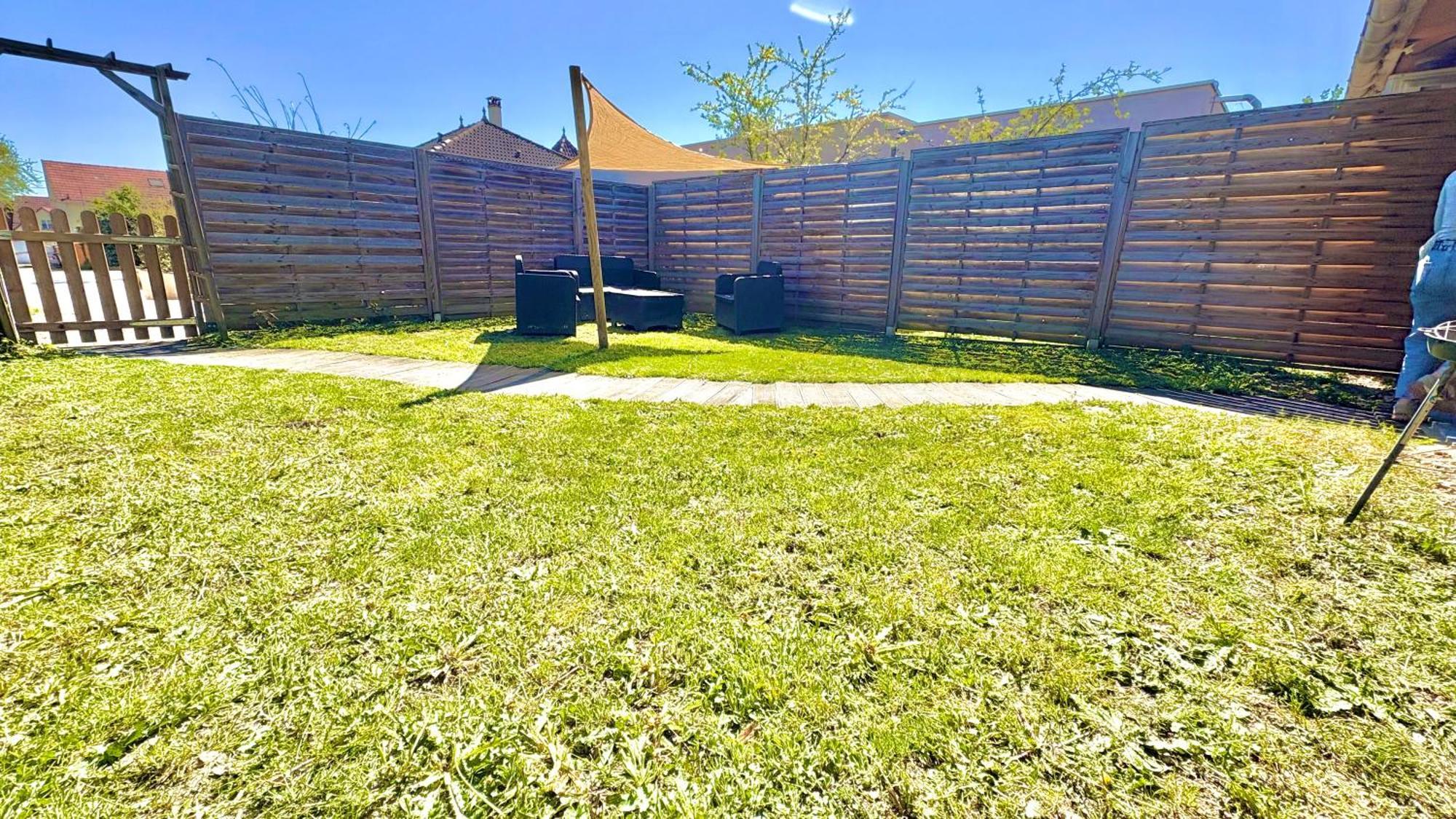Secret Garden Parking Hyper Centre & Calme