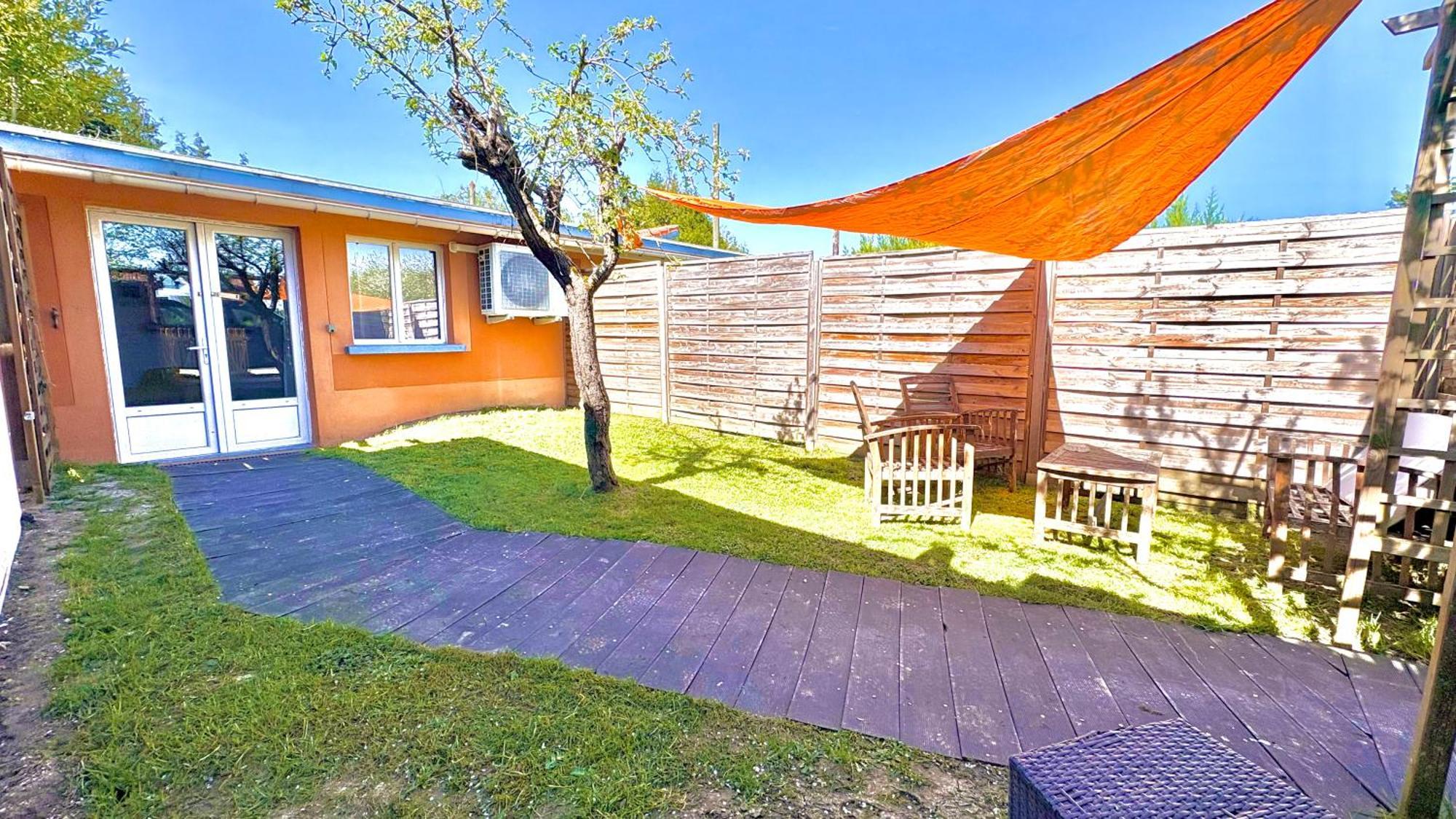 Apartment Secret Garden Parking Hyper Centre & Calme Claye-Souilly